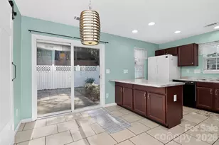 16931 Greenlawn Hills Ct, Charlotte, NC 28213 - Photo 30