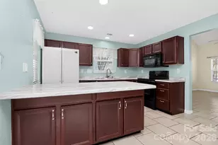 16931 Greenlawn Hills Ct, Charlotte, NC 28213 - Photo 38