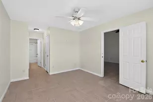 16931 Greenlawn Hills Ct, Charlotte, NC 28213 - Photo 2