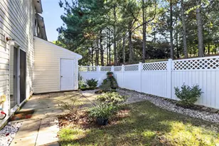 16931 Greenlawn Hills Ct, Charlotte, NC 28213 - Photo 12