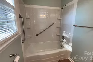 928 Beaumont Ave, Greensboro, NC 27401 - Photo 12