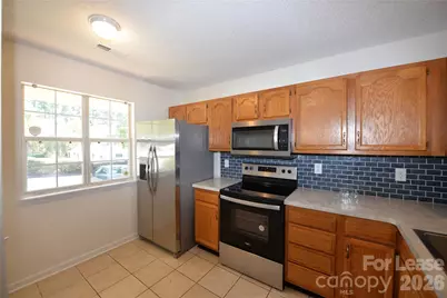 5611 Prescott Court, Charlotte, NC 28269 - Photo 4