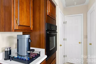 8908 Steinbeck Court, Charlotte, NC 28216 - Photo 16