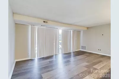 9511 Shannon Green Drive, Charlotte, NC 28213 - Photo 6