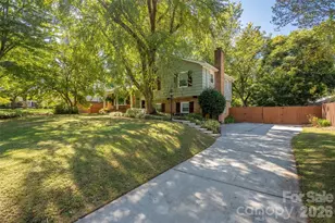 1912 Wedgedale Dr, Charlotte, NC 28210 - Photo 2