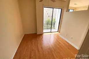 525 E 6th St, Charlotte, NC 28202 - Photo 6