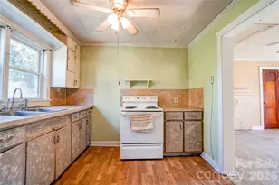 217 Lineberger St, Shelby, NC 28150 - Photo 4