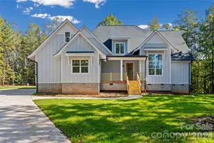 2621 Moon Crk Ln, Clover, SC 29710 - Photo 1
