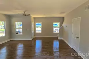 1117 Tennyson St, Charlotte, NC 28208 - Photo 2