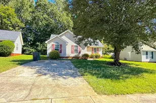 5441 Realtree Ln, Charlotte, NC 28214 - Photo 2