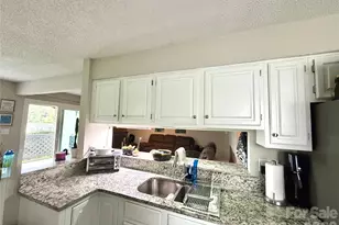 5867 Harris Grove Ln, Charlotte, NC 28212 - Photo 12