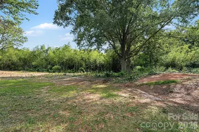 1902 19th Avenue NE, Hickory, NC 28601 - Photo 34