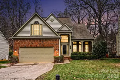 5805 Swanston Drive, Charlotte, NC 28269 - Photo 2