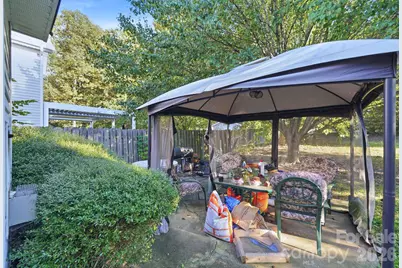 10212 Billingham Drive, Charlotte, NC 28269 - Photo 12