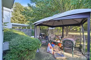 10212 Billingham Dr, Charlotte, NC 28269 - Photo 12