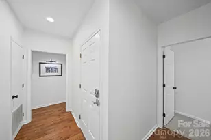 3302 Selwyn Farms Ln, Charlotte, NC 28209 - Photo 10