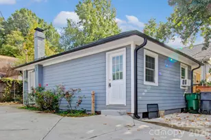 1740 Hawthorne Ln, Charlotte, NC 28205 - Photo 1