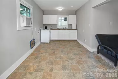 1740 Hawthorne Lane, Charlotte, NC 28205 - Photo 4