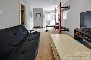 1740 Hawthorne Ln, Charlotte, NC 28205 - Photo 2