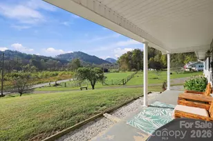 900 Prices Creek Rd, Burnsville, NC 28714 - Photo 4