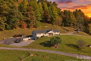 900 Prices Creek Rd, Burnsville, NC 28714 - Photo 1