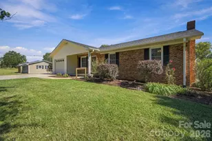 139 Greenlea Cir, Taylorsville, NC 28681 - Photo 6