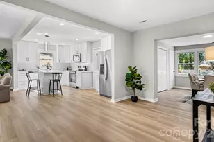 708 Aintree Rd, Charlotte, NC 28215 - Photo 16
