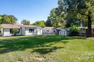 708 Aintree Rd, Charlotte, NC 28215 - Photo 34