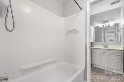 1050 21st Avenue NW #14, Hickory, NC 28601 - Photo 16