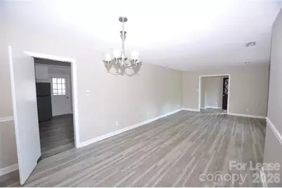 242 N Sharon Amity Road N, Charlotte, NC 28211 - Photo 4
