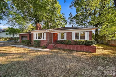 203 W 21st Street, Newton, NC 28658 - Photo 2