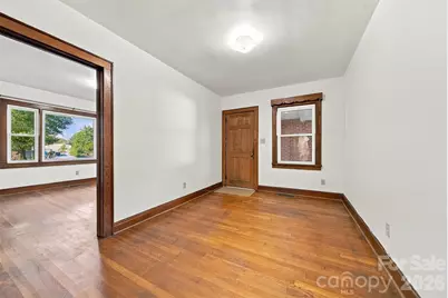 203 W 21st Street, Newton, NC 28658 - Photo 6