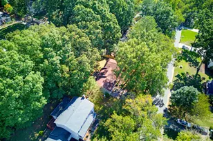 6901 Rollingridge Dr, Charlotte, NC 28211 - Photo 36