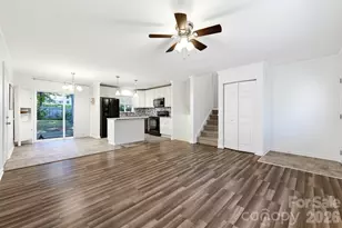 6901 Rollingridge Dr, Charlotte, NC 28211 - Photo 4