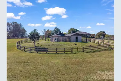 401 Over Hill Drive, Tryon, NC 28782 - Photo 30
