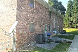 1906 Old Spartanburg Rd, Hendersonville, NC 28792 - Photo 2