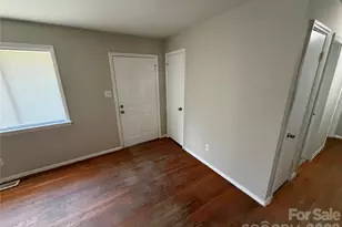 205 Glenrock Dr, Charlotte, NC 28217 - Photo 2