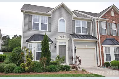 614 Bayou Circle, Lake Wylie, SC 29710 - Photo 2