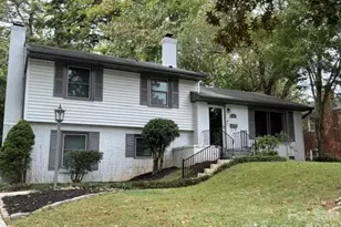 5122 Murrayhill Rd, Charlotte, NC 28210 - Photo 2