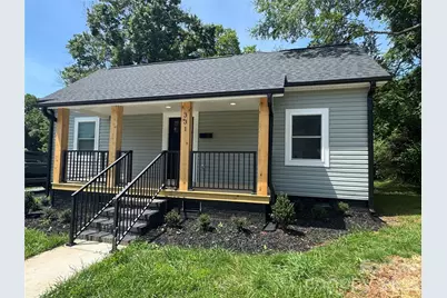 331 E Lowrance Avenue, Mooresville, NC 28115 - Photo 2