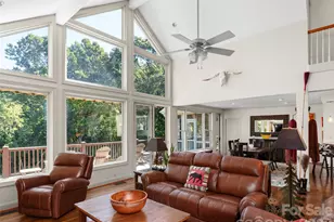 1 Meadow Ridge Ln, Hendersonville, NC 28739 - Photo 6