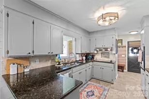 197 Floyd Rd, Kershaw, SC 29067 - Photo 14
