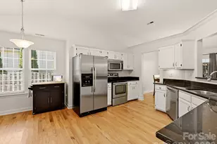 6701 Sweetfield Dr, Charlotte, NC 28269 - Photo 8