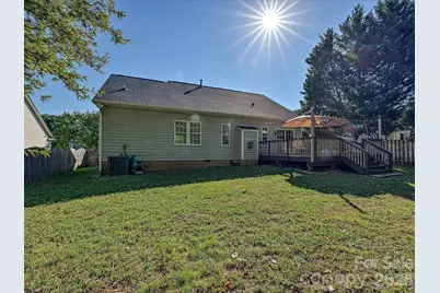 6701 Sweetfield Drive, Charlotte, NC 28269 - Photo 28