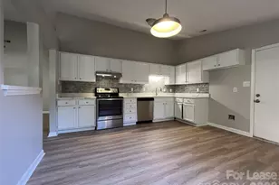 5830 Stone Bluff Ct, Charlotte, NC 28214 - Photo 8