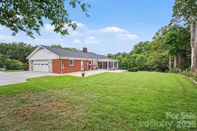 304 Gregory Road, Statesville, NC 28677 - Photo 32