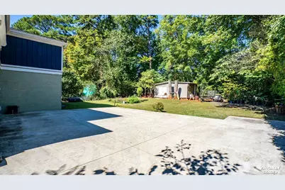 7425 Riding Trail Road, Charlotte, NC 28212 - Photo 32