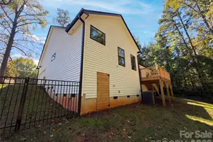 8807 Crestwood Dr, Mount Pleasant, NC 28124 - Photo 22