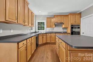 2231 Whiterock Ct, Sherrills Ford, NC 28673 - Photo 14