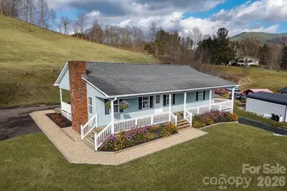 7215 Hwy 421 Highway N, Vilas, NC 28692 - Photo 2